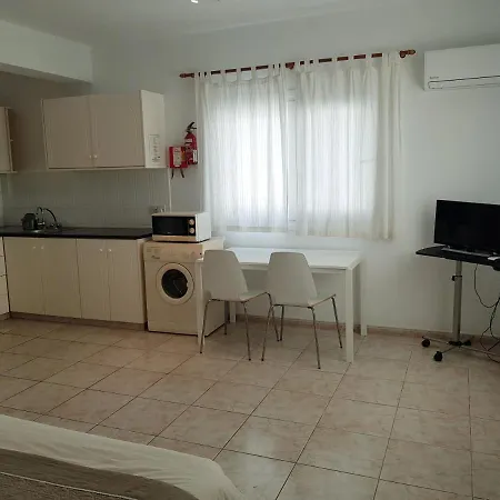 Studio Flat Πάφος